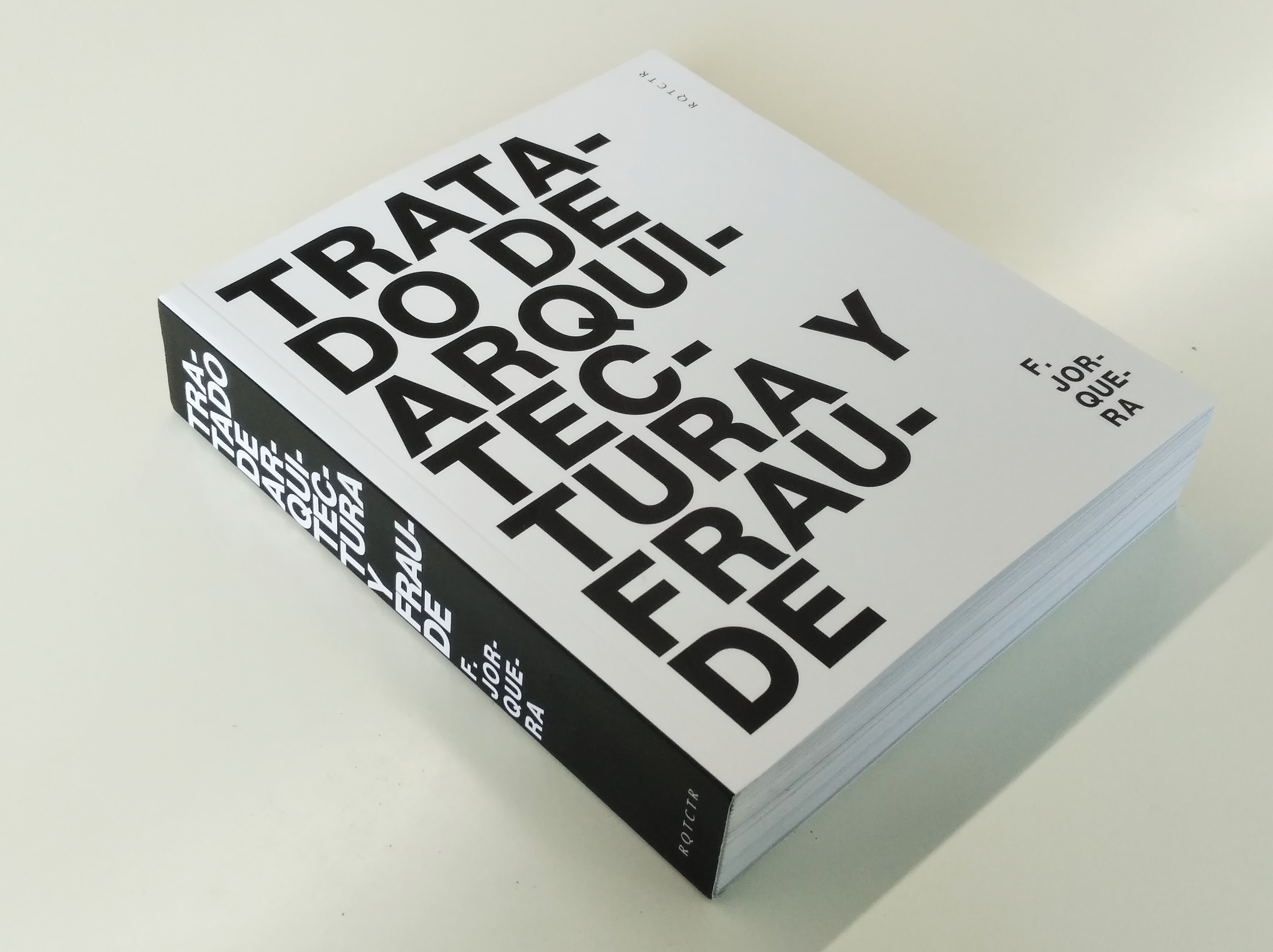 About buildings and fools. Tratado de arquitectura y fraude (2020) Francisco Jorquera